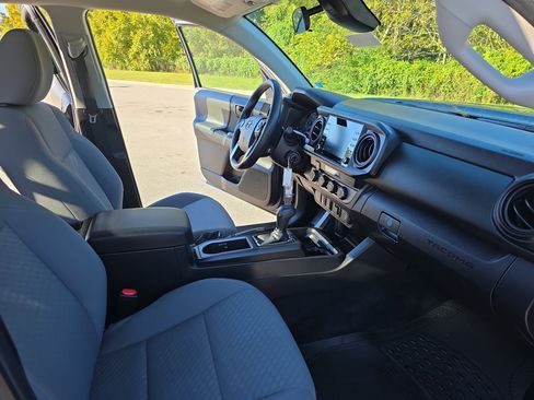 Used 2022 Toyota Tacoma TRD Pro image 10
