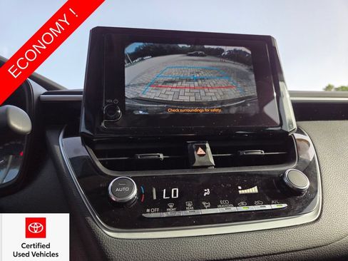 Used 2024 Toyota Corolla LE FWD image 32