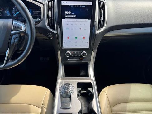 Certified 2024 Ford Edge SEL AWD/4WD image 11