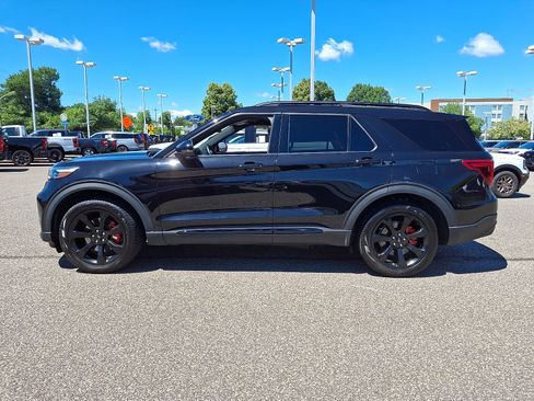 Certified 2022 Ford Explorer ST w/ Equipment Group 401A AWD/4WD image 6