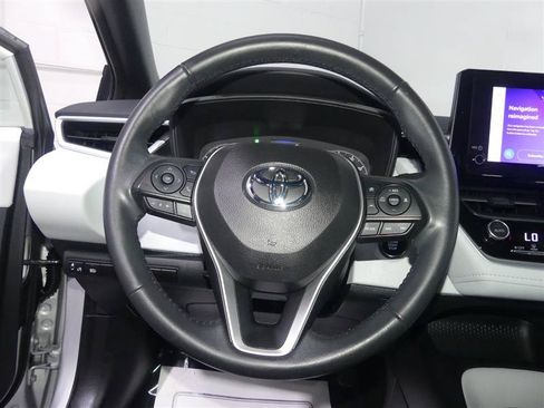 Used 2024 Toyota Corolla SE FWD image 29