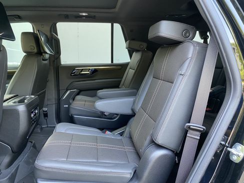 New 2026 Chevrolet Tahoe High Country AWD/4WD image 42