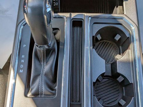 Used 2020 Ford F150 XLT w/ Equipment Group 302A Luxury AWD/4WD image 18