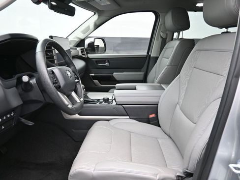 Used 2023 Toyota Sequoia Platinum image 21