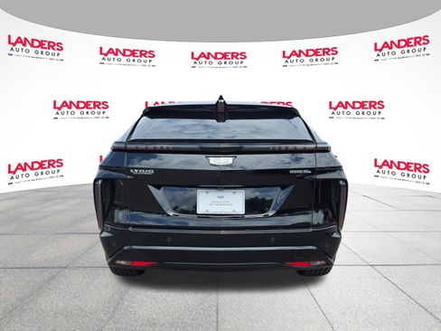 Used 2024 Cadillac Lyriq Sport w/ LPO, Floor Liner Package AWD/4WD image 4