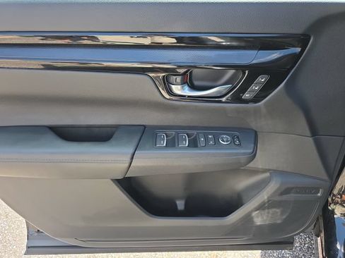 Used 2025 Honda CR-V EX-L image 17