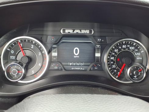 Used 2024 RAM 2500 Laramie AWD/4WD image 6