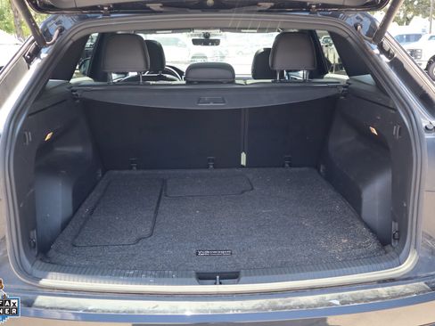 Used 2023 Volkswagen Atlas Cross Sport SE w/ Panoramic Sunroof Package FWD image 28