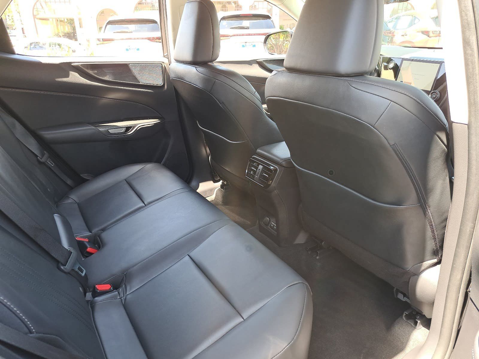 Used 2024 Lexus NX 250 FWD image 11
