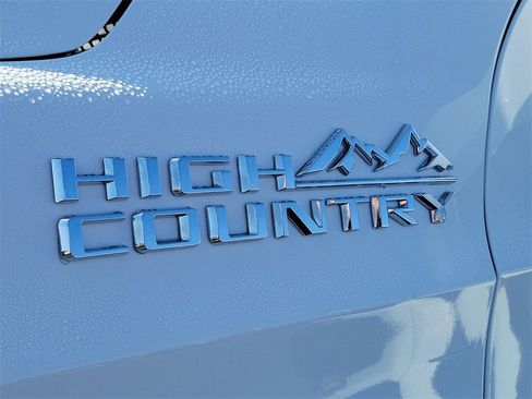 Used 2023 Chevrolet Tahoe High Country image 32