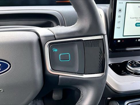 Used 2025 Ford Expedition Max Active image 25