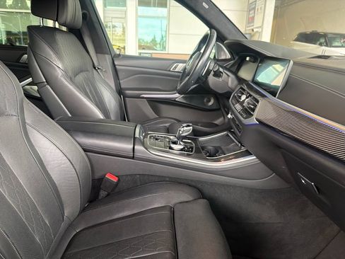 Used 2021 BMW X5 M50i w/ Executive Package AWD/4WD image 3