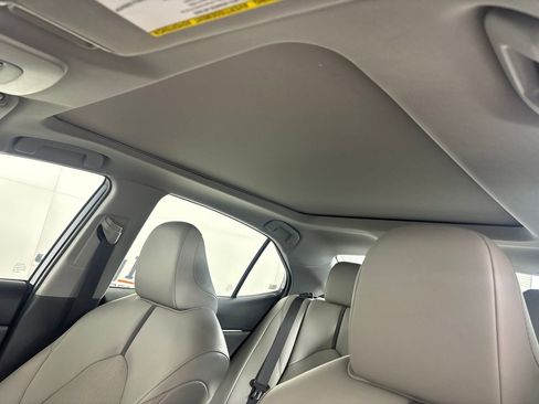 Used 2023 Toyota Camry XLE FWD image 10