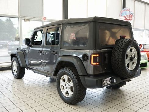 Used 2019 Jeep Wrangler Unlimited Sport S image 4