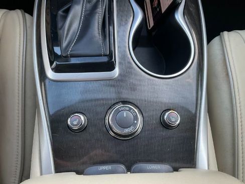 Used 2019 INFINITI QX60 Luxe w/ Essential Package FWD image 25