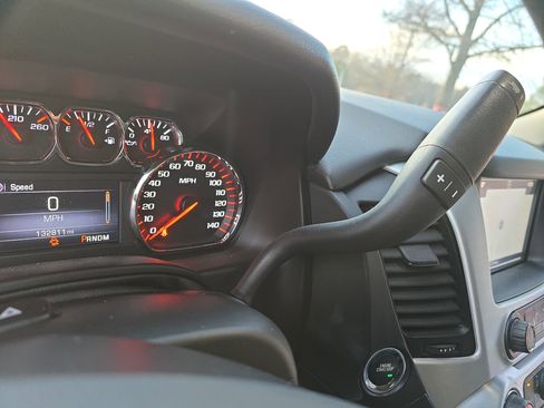 Used 2016 GMC Yukon SLT w/ HD Trailering Package image 27