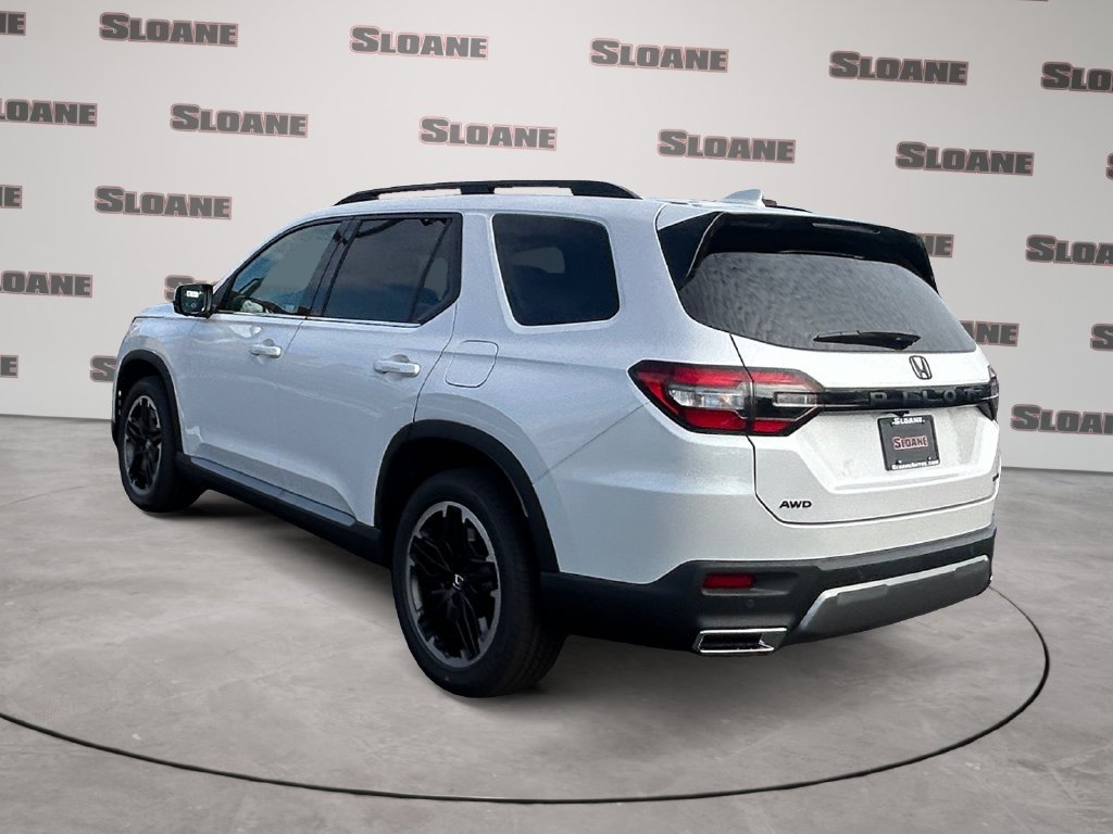 New 2026 Honda Pilot Touring image 3