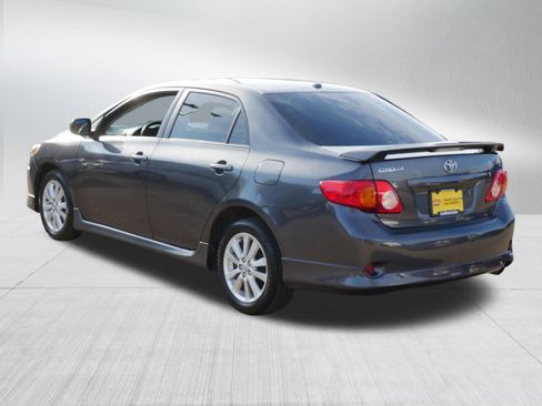 Used 2010 Toyota Corolla S image 5