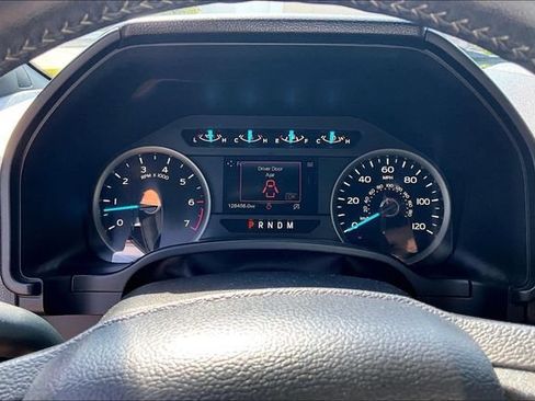 Used 2020 Ford F150 XLT w/ Equipment Group 302A Luxury AWD/4WD image 14