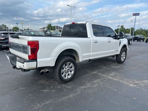 Used 2017 Ford F250 Platinum w/ Platinum Ultimate Package AWD/4WD image 6