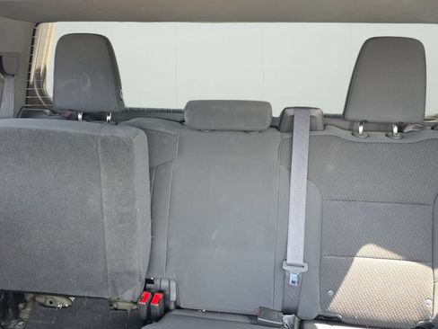 Used 2020 Chevrolet Silverado 1500 Custom w/ Custom Convenience Package RWD image 14