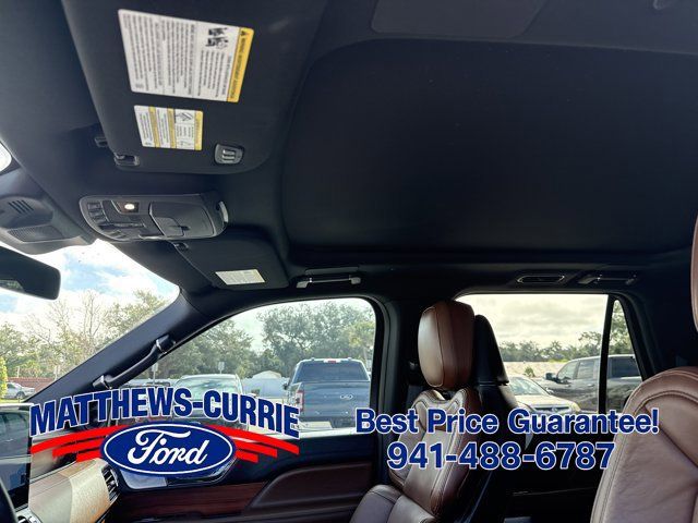 Used 2024 Lincoln Navigator L Reserve AWD/4WD image 10