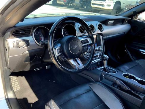 Used 2022 Ford Mustang Premium image 31