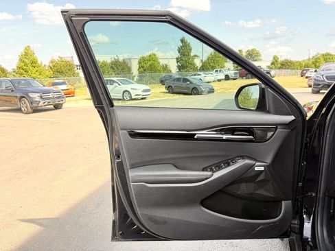 Used 2023 Kia Seltos SX w/ SX Sunroof Package AWD/4WD image 14