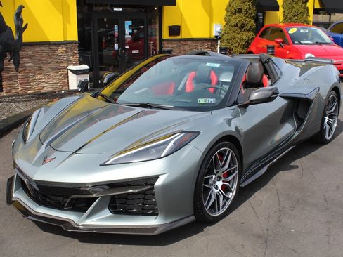 Used 2023 Chevrolet Corvette Z06 image 5