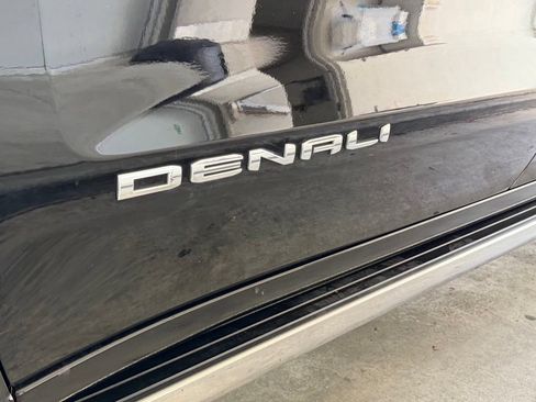 Used 2021 GMC Sierra 1500 Denali w/ Denali Ultimate Package AWD/4WD image 19
