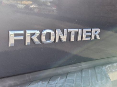 Used 2017 Nissan Frontier SV RWD image 14