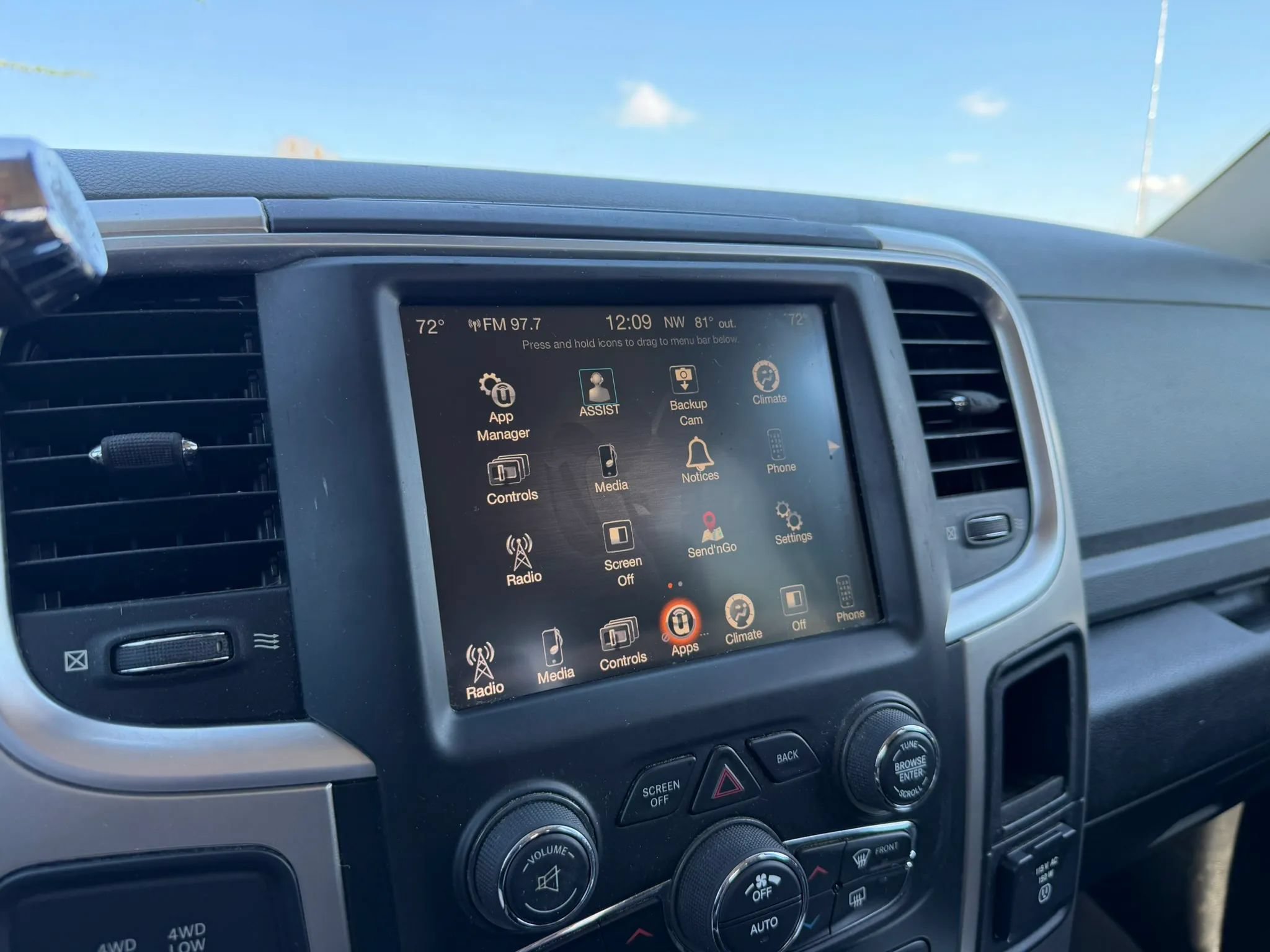 Used 2017 RAM 2500 Big Horn w/ Sport Appearance Group AWD/4WD image 13