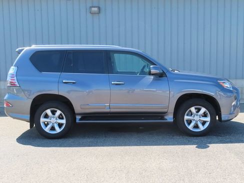 Used 2015 Lexus GX 460 AWD/4WD image 2