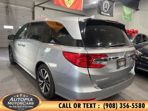 Used 2020 Honda Odyssey Elite image 3