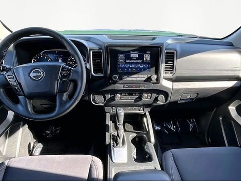 Used 2023 Nissan Frontier SV w/ Graphics Package image 7