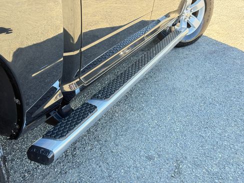 Used 2018 RAM 1500 Classic SLT w/ Luxury Group image 90