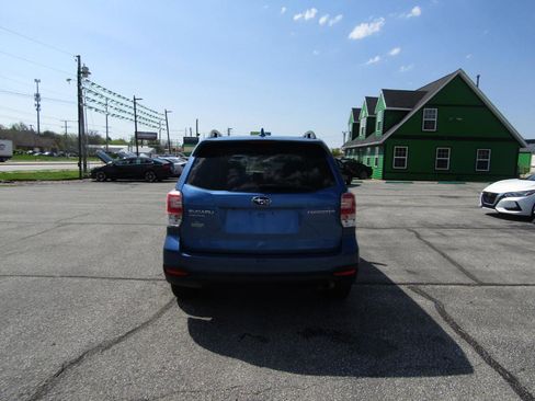 Used 2018 Subaru Forester 2.5i Premium AWD/4WD image 6