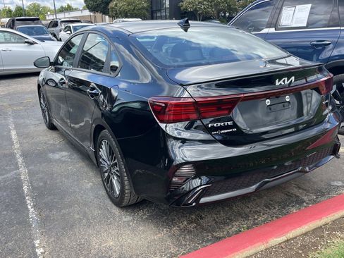 Used 2023 Kia Forte GT-Line w/ GT-Line Premium Package FWD image 5