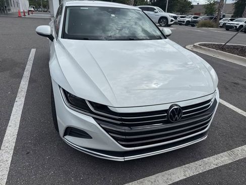 Used 2021 Volkswagen Arteon SE FWD image 2