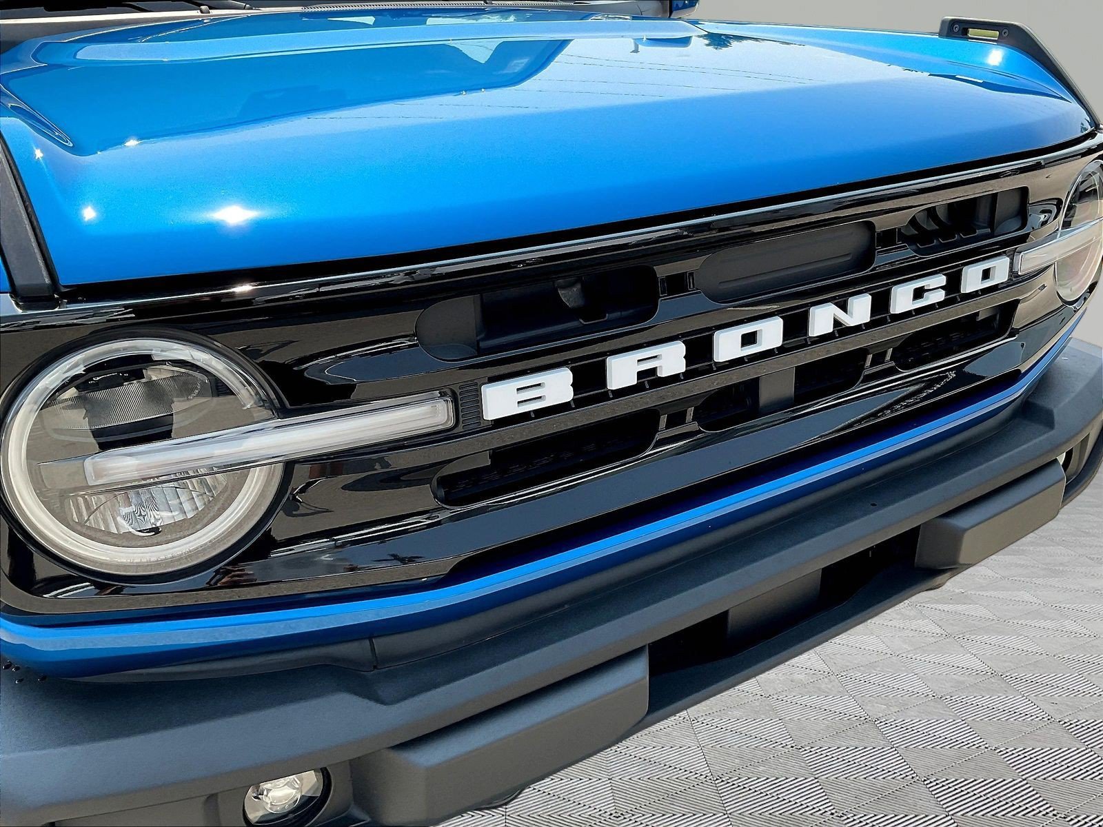 Used 2024 Ford Bronco Outer Banks AWD/4WD image 33