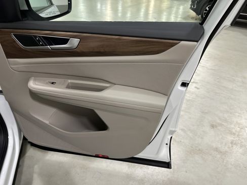 New 2026 Volkswagen Atlas SE image 39