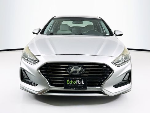 Used 2018 Hyundai Sonata SE image 2