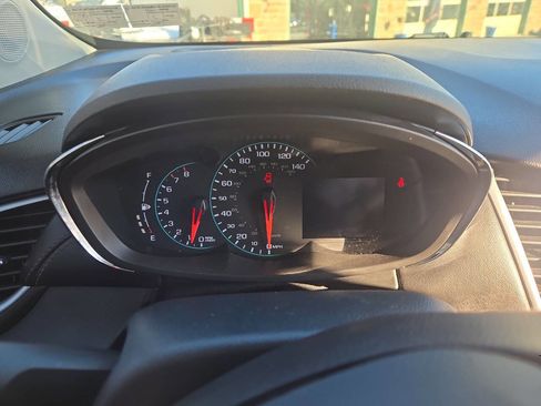 Used 2021 Chevrolet Trax LT w/ Driver Confidence Package image 22