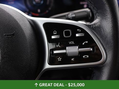 Used 2021 Mercedes-Benz GLB 250 image 44