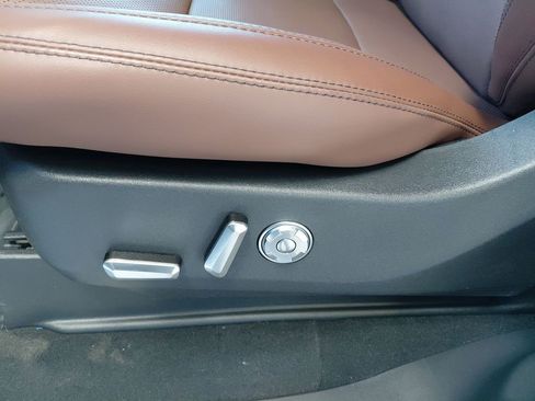 New 2026 Lincoln Navigator Reserve image 37