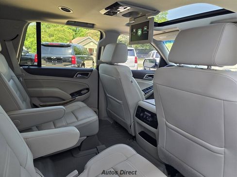 Used 2017 GMC Yukon Denali w/ Open Road Package AWD/4WD image 28