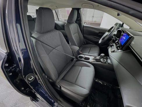 Used 2024 Toyota Corolla LE FWD image 29