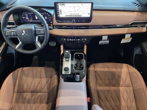 New 2026 Mitsubishi Outlander SEL image 21