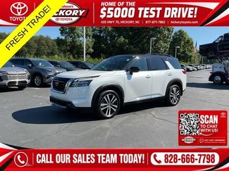 Used 2025 Nissan Pathfinder Platinum AWD/4WD video 1