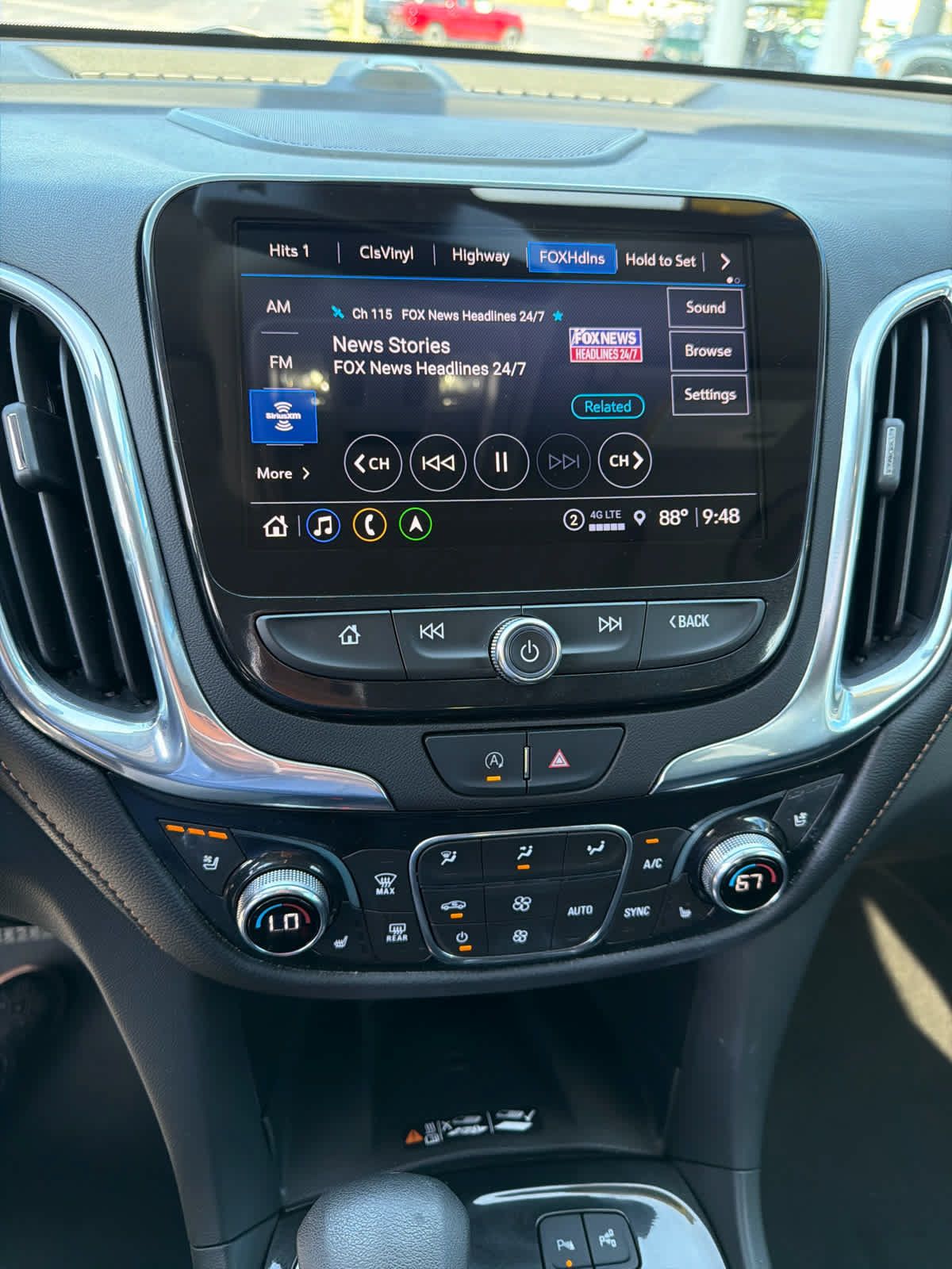 Used 2022 Chevrolet Equinox Premier AWD/4WD image 21